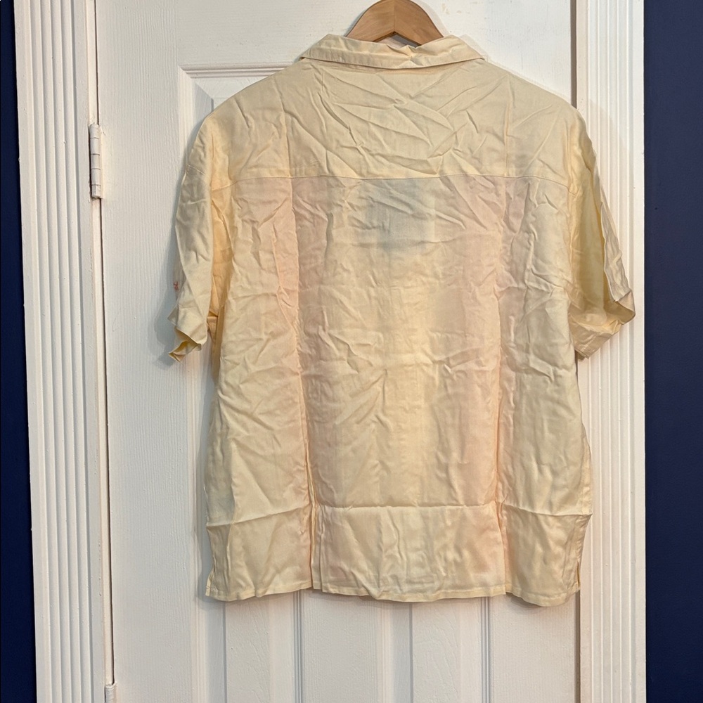 Native Youth - Floral Boxy Camp Shirt in Peach - size Large - NWT - Picture 5 of 5